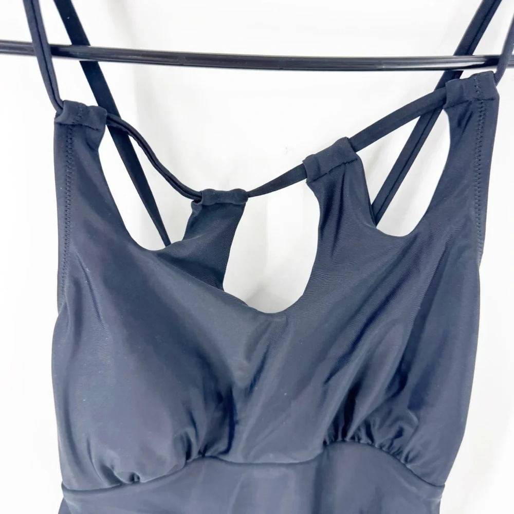 ✅ NWT Cupshe Elegant‎ Black Swimsuit WITH CUTOUTS AT NECKLINE SIZE LARGE